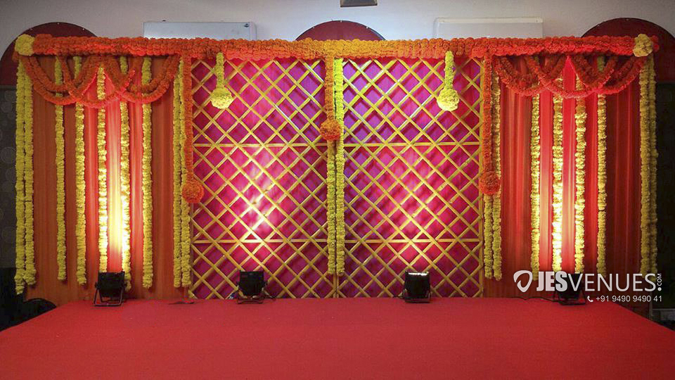Wholesale Lot Artificial Marigold Flower Decor Garlands Vine - Etsy |  Traditional wedding decor, Desi wedding decor, Backdrop decorations