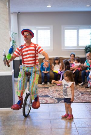 Clown Juggler